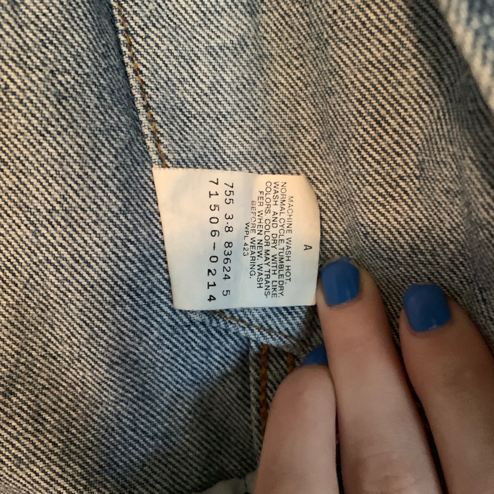 -SOLD- Vintage Levi’s Trucker Jean Jacket - Picture 6 of 6